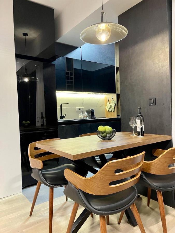 Sunlight Luxe Apartment 斯科普里 外观 照片