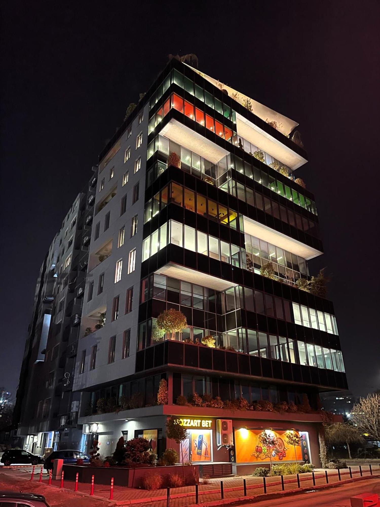 Sunlight Luxe Apartment 斯科普里 外观 照片